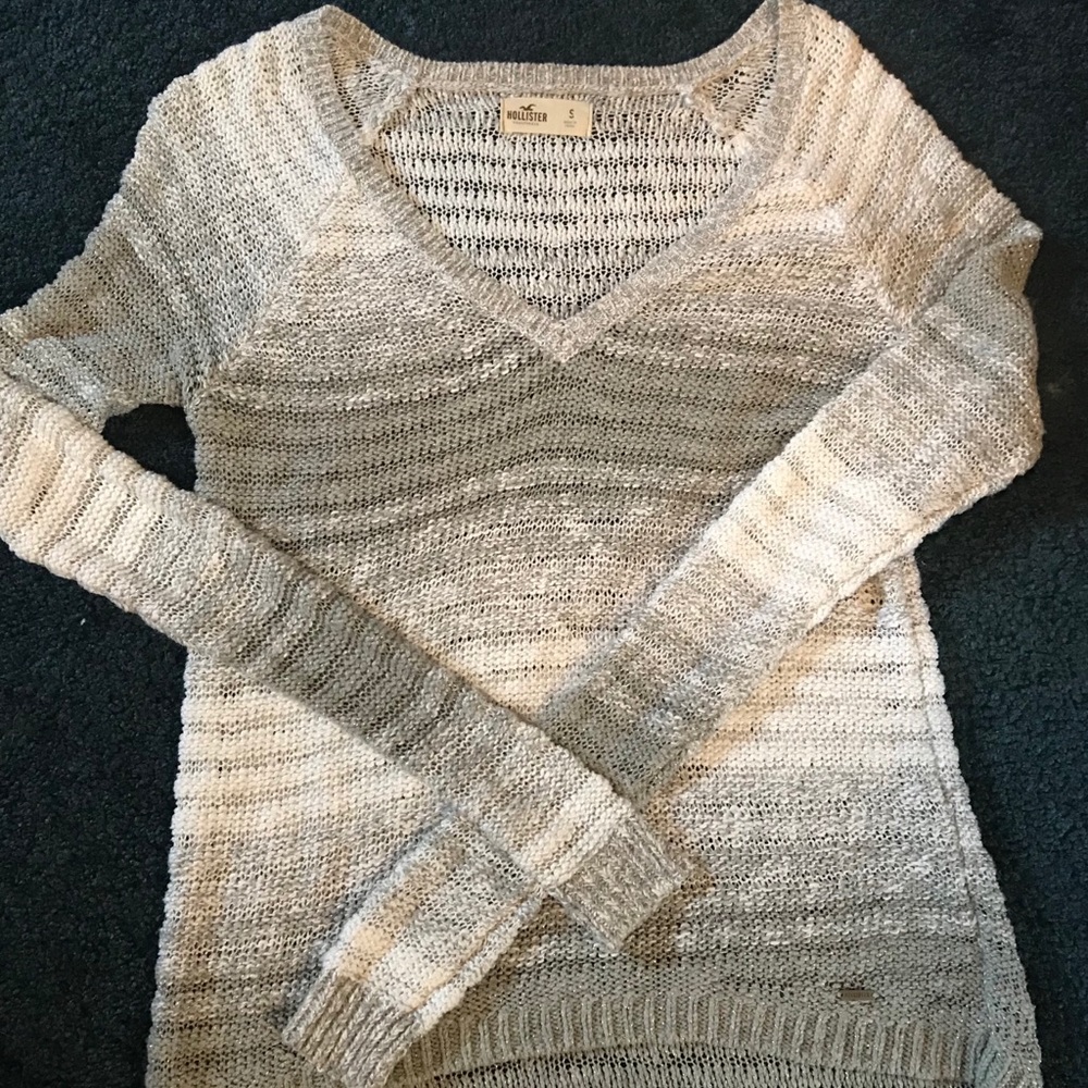 ✨Hollister Sparkly Silver Sweater✨
